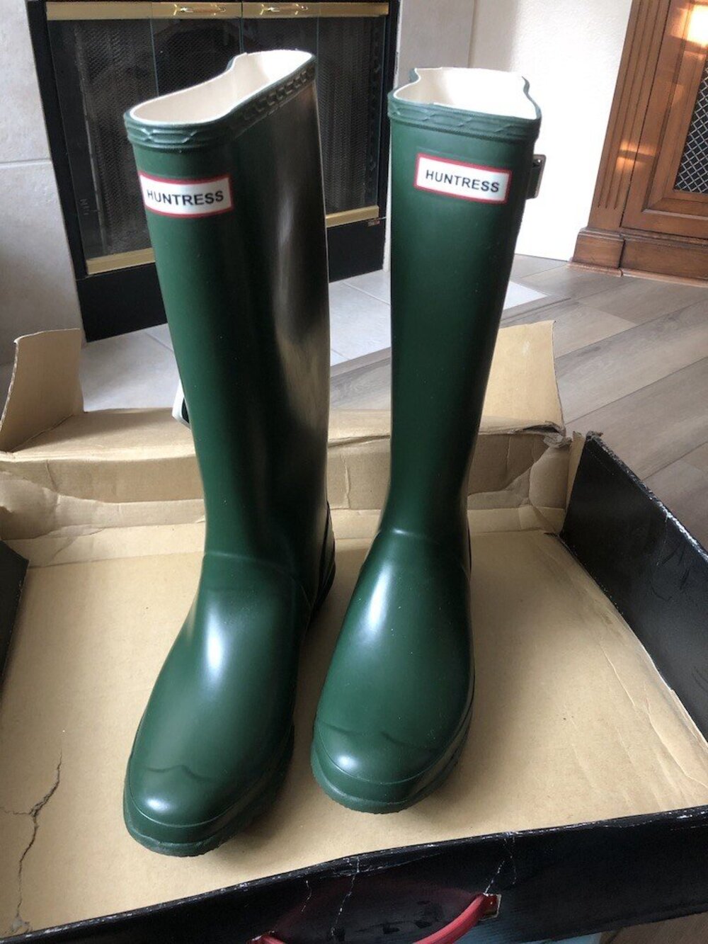 Hunter Huntress Green Rubber Rain Boots